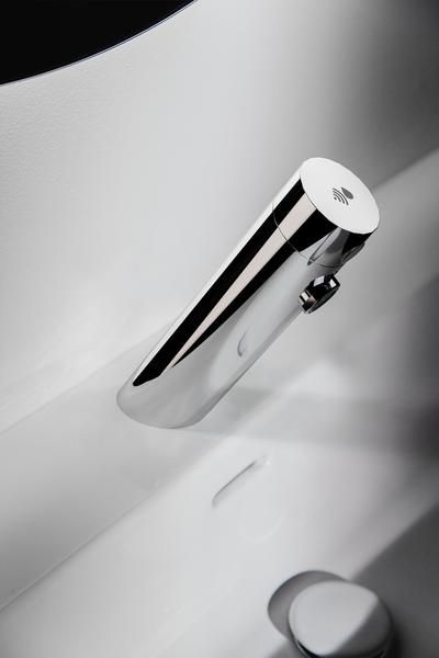 A/Shks A7548AA Sensorflow E Deck Mounted Tap Mains