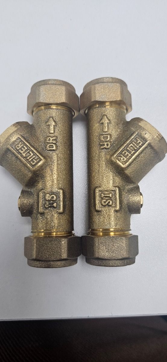 2 x Armitage Shanks Y in-line filter / service valves. A951373NU / E960086NU