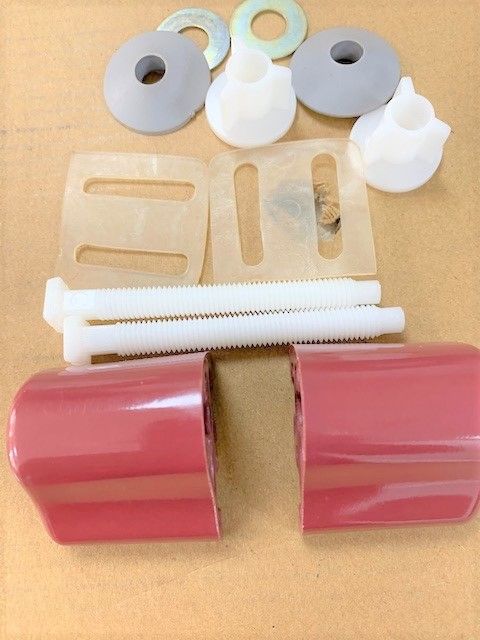 Armitage Shanks Toilet seat Hinges  Celmac Hinges in Green SV16701 corn1