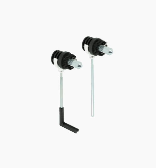 Concealed fixing set for WC bath-shower