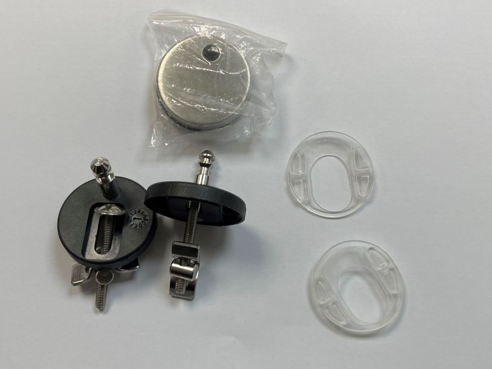 UNIVERSAL HINGES SOLD AS SEEN