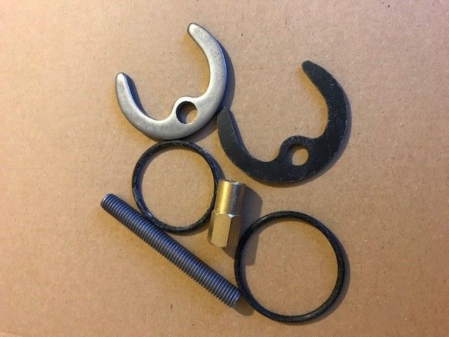 IDEAL STANDARD E950607NU PRIORY FIXING KIT ITALIAN ONE HOLE KITCHEN SINK MIXERS