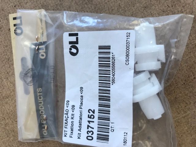 OLIVER FLUSDH PLATE KIT ADAPTERS FOR PLATE SLIM  RECESSED OILS 037152