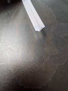 Ideal Standard Shower LV81667 Synergy pivot door closed side seal