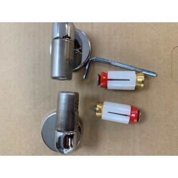 G5381200 8426057071732
FULL SEAT HINGE ASSEMBLY
CUSHIONED
SEATING