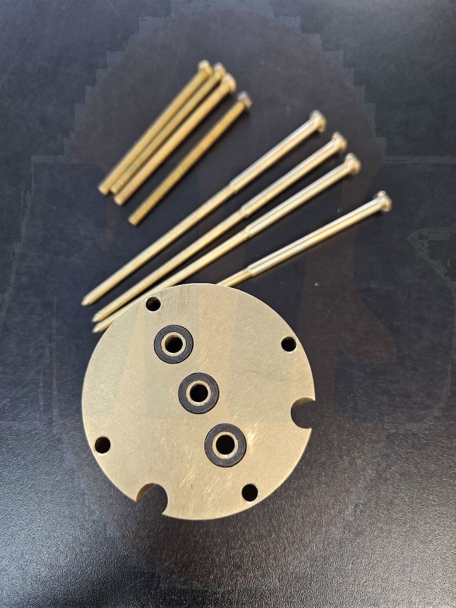 VITRA Basin Mixer A33313YP A42230
Manufacturer Company VitrA-Artema
Warranty period 1 Year
Package Content 1 Extension 4 Screws
ABOUT COMPATIBILITY 

Compatible subgroup code A42230
It is compatible with the entire series of Artema Built-in Sink Ta