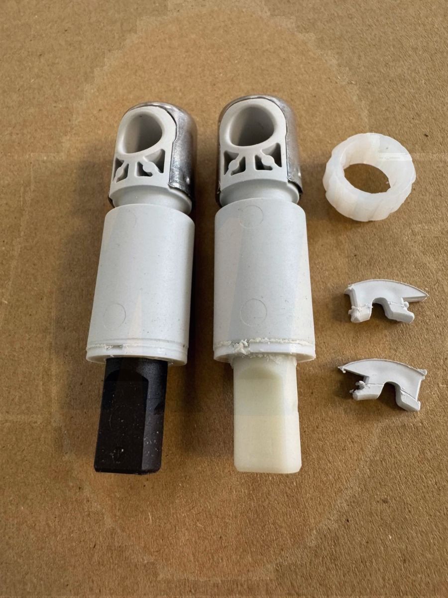 Soft Close seat dampers 00484521 Missing Bits