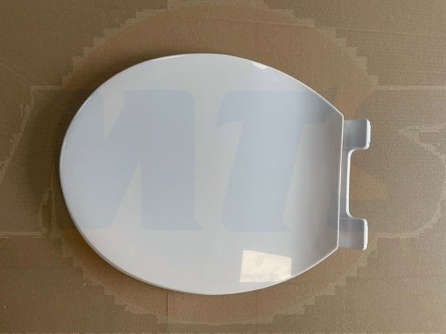 UNIVERSAL PLASTIC SEAT 1