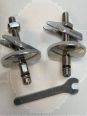 Top fixing toilet seat hinge pillars