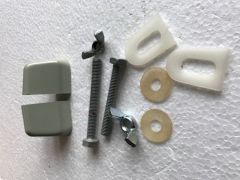 PLASTIC TOILET SEAT HINGE PACK WITH DISCOLOURED WASHERS